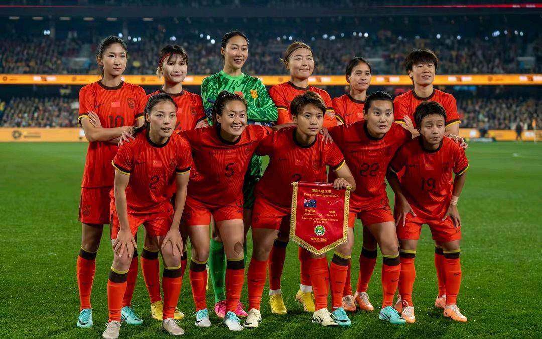 包含体育赛事纵览：全球女足比赛备受关注的词条